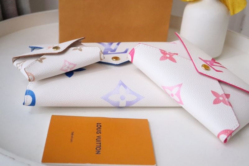 Louis Vuitton Clutch Bags